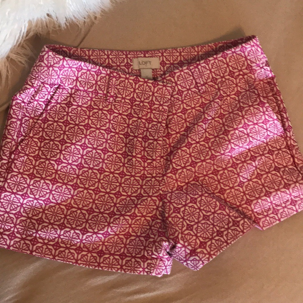 {LOFT} Geometric Pink Shorts